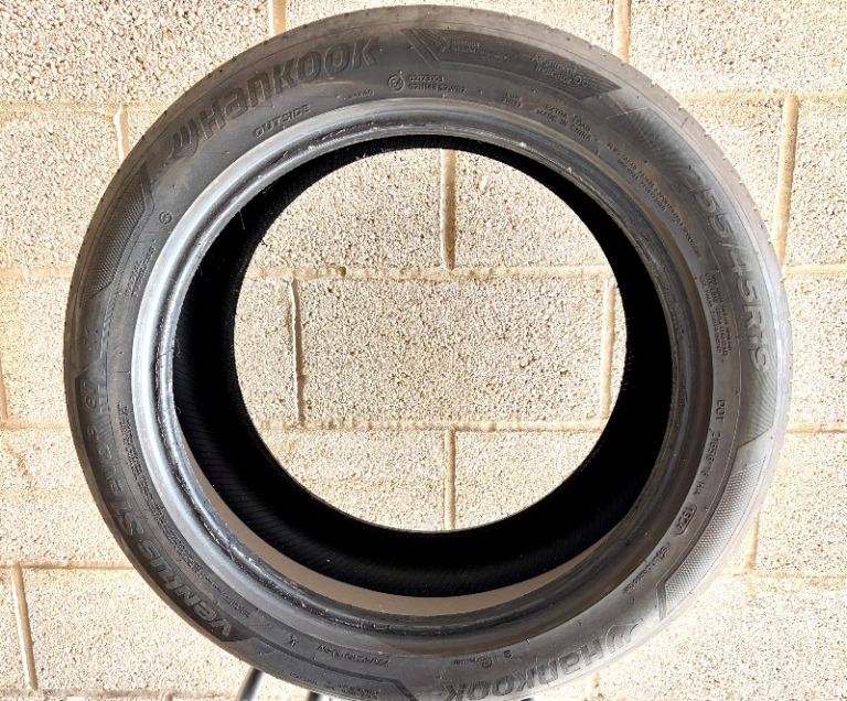 Hankook Ventus S1 Evo3 EV For Tesla T1 sound absorber 255/45 R19  104W