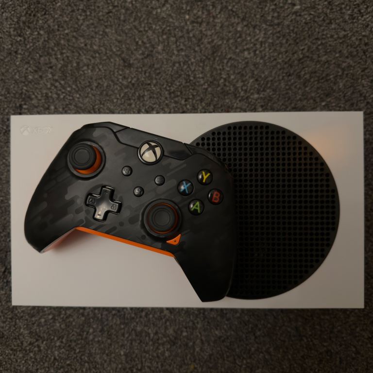 Xbox Series S – Used – PDP Wired Controller Included