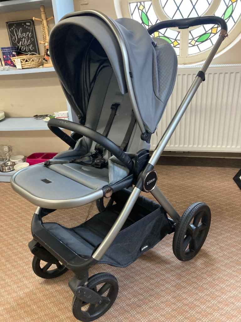 Never used Zummi stroller