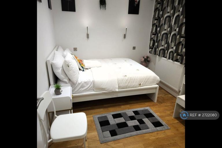 1 bedroom in Botwell Lane, Hayes, UB3 (#2722080)