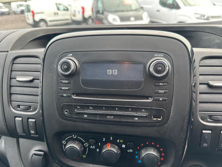 2017 Vauxhall Vivaro 1.6 CDTi 2900 BiTurbo ecoTEC Sportive L2 H1 Euro 6 (s/s) 5dr PANEL VAN Diese...