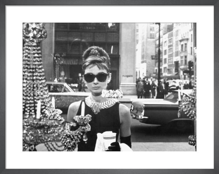 BREAKFAST AT TIFFANYS 1961 - AUDREY HEPBURN