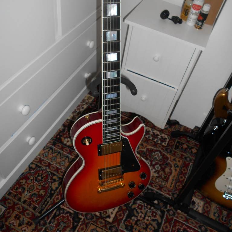 Gibson Les Paul Custom.