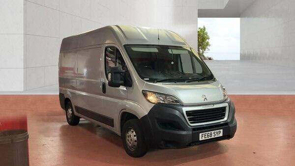 Peugeot Boxer 2.0 BlueHDi 335 Professional L2 H2 Euro 6 5dr Diesel Manual