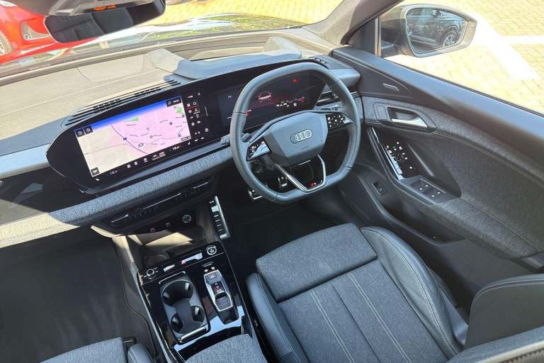 2024 Audi Q6 e-tron 100kWh S line SUV 5dr Electric Auto quattro (388 ps) ESTATE Electric Automatic