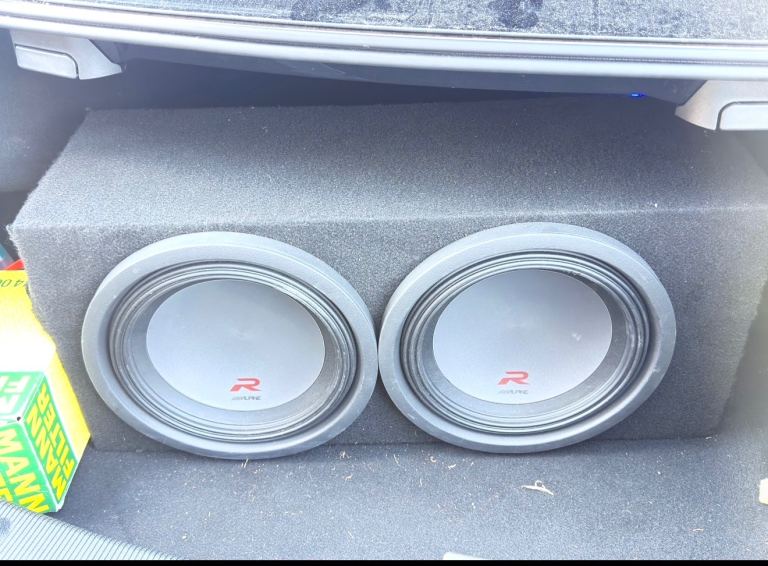 Alpine Type-R Twin Subwoofer + Hifonics Amplifier – Complete Bass Setup