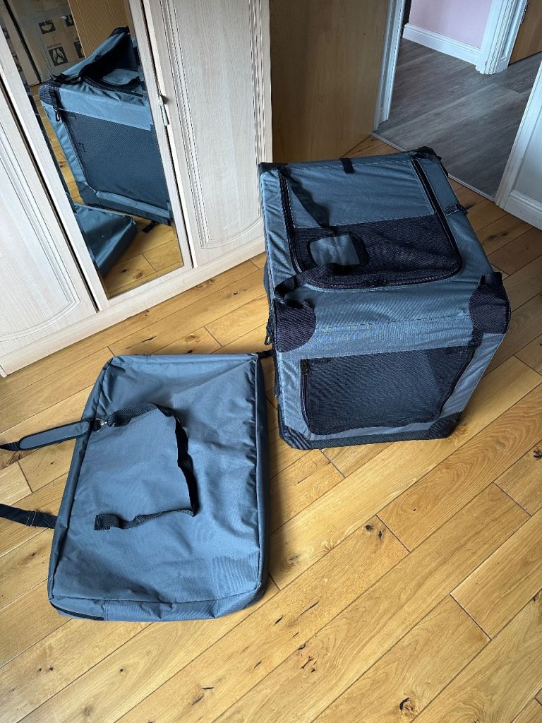 Amazon Basics 4 Door Portable Soft Sided Folding Travel Crate For Small Animals