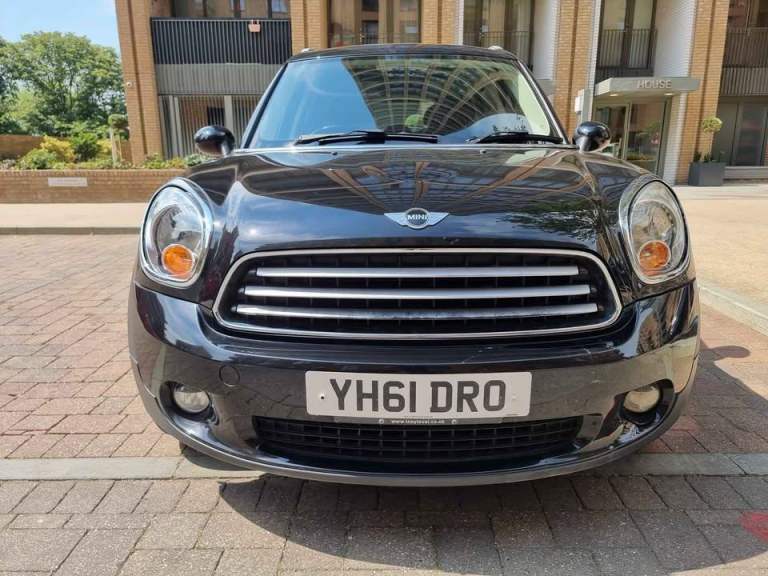 Mini, COUNTRYMAN 1.6 PETROL AUTOMATIC | LEATHER | DUAL PANORAMIC ROOF**