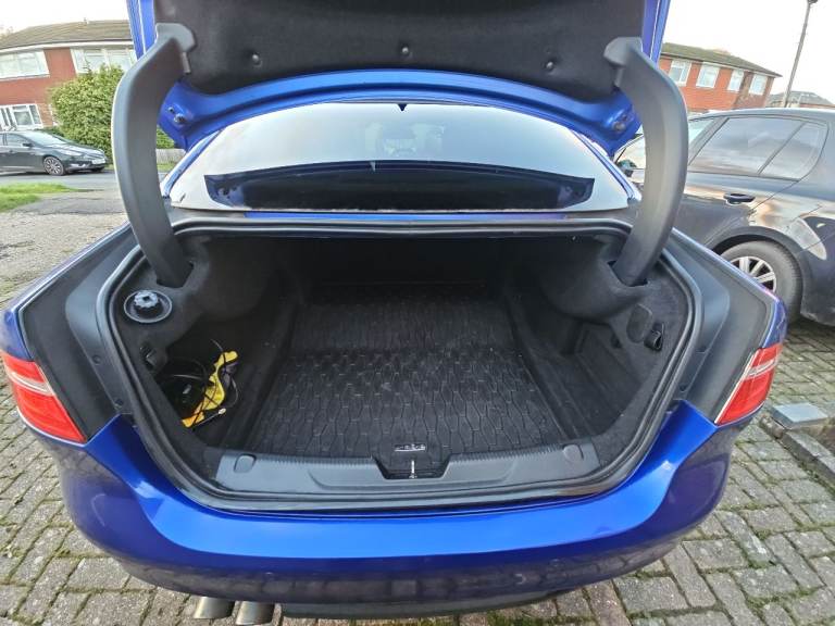 Jaguar, XE, Saloon, 2017, Other, 1999 (cc), 4 doors