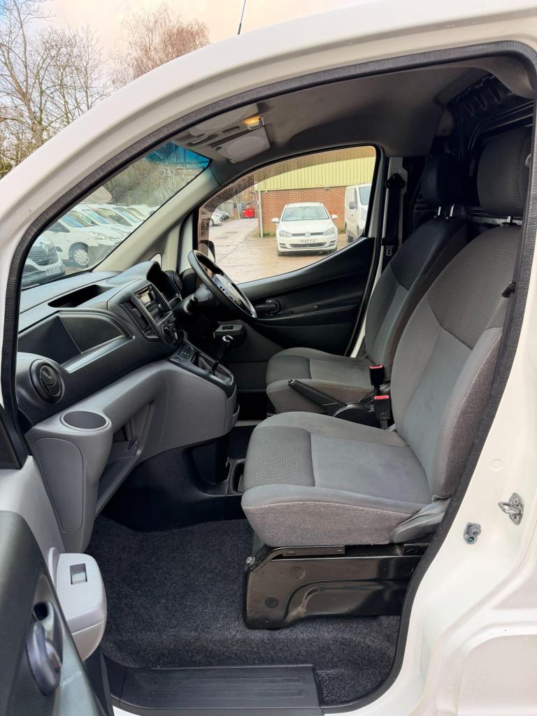 2014 Nissan NV200 1.5 dCi Acenta Van CAR DERIVED VAN DIESEL Manual