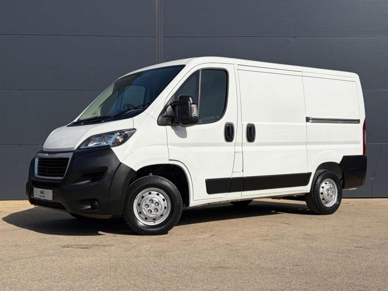 PEUGEOT BOXER 2.2 BlueHDi 330 Professional L1 H1 Euro 6 (s/s) 5dr 2019