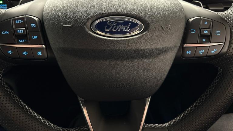 2022 Ford Puma 1.0 EcoBoost Hybr mHEV 155 ST-Line Vignale 5dr DCT Petrol Hatchback Hatchback Petr...