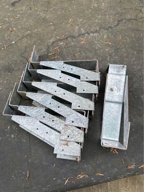 215 x 50  heavy duty Joist Hangers Masonry to Timber Galvanised x 7 never used