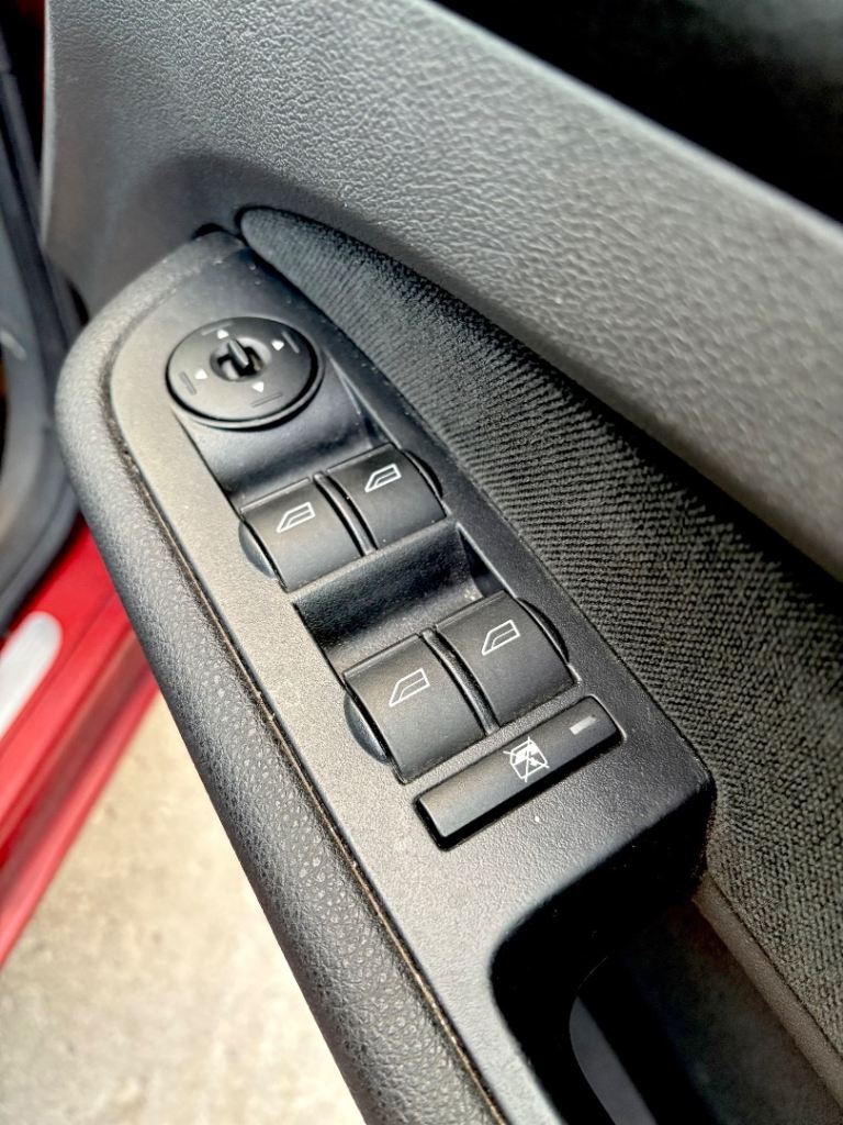 Ford, FOCUS, Hatchback, 2008, Manual, 1596 (cc), 5 doors