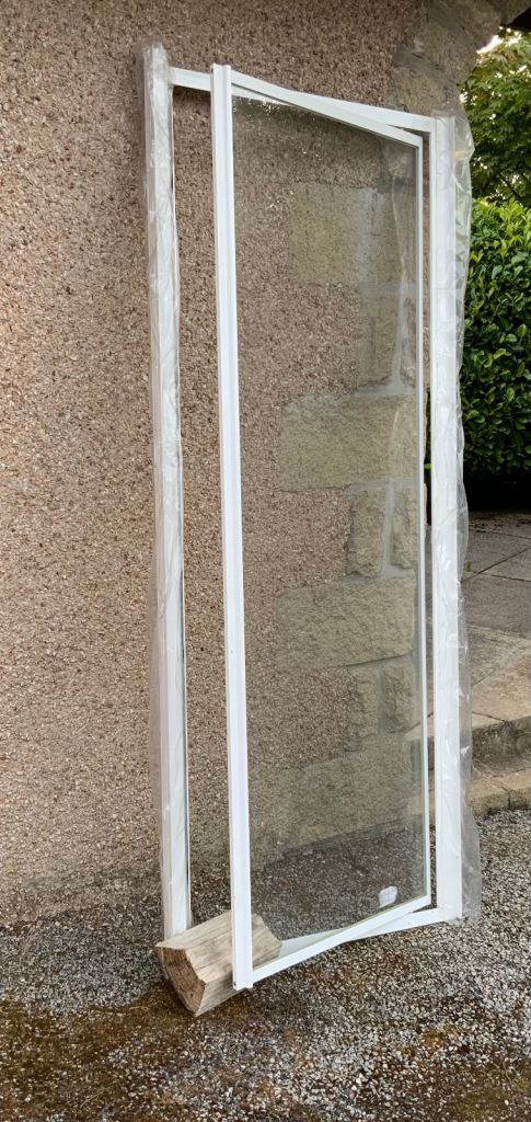 BRAND NEW, UNUSED - WHITE PIVOT SHOWER DOOR AND MATCHING FRAME