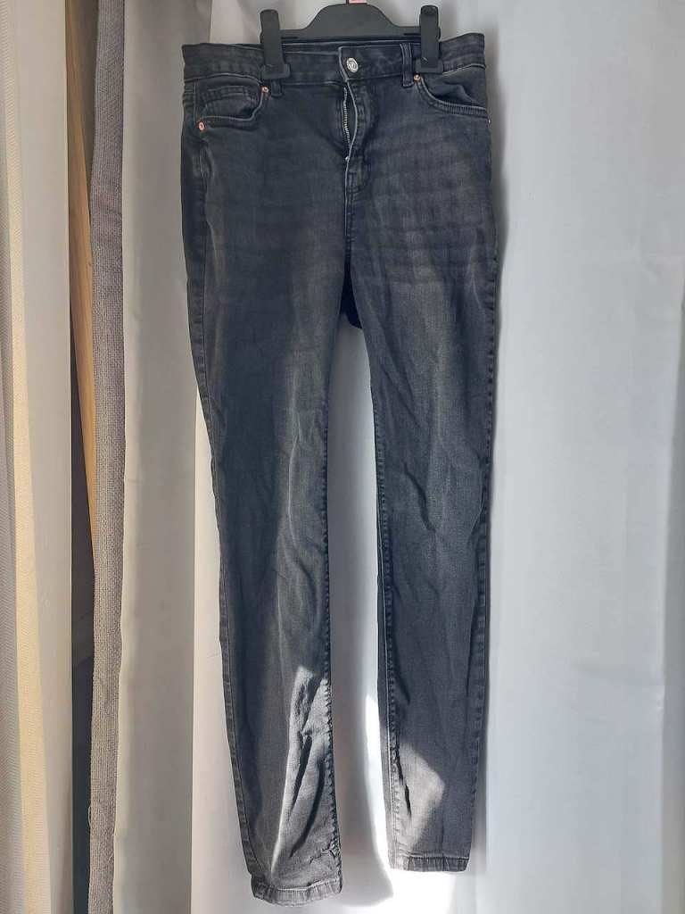 Black Skinny Jeans