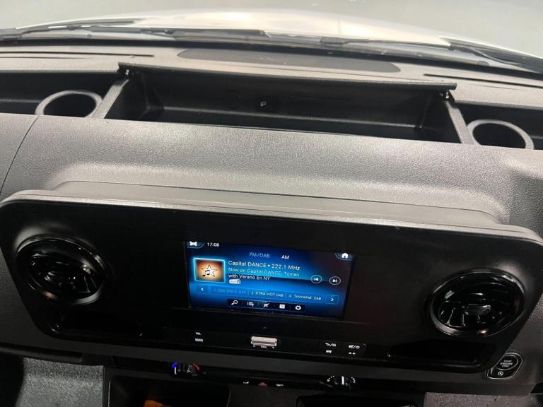 2022 Mercedes-Benz Sprinter 3.5t Progressive Crew Cab Tipper CHASSIS CAB DIESEL Manual