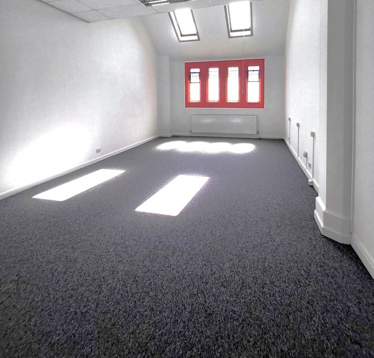 Office or storage space - 50sqm/538sqft - Glasgow G42 8AT 