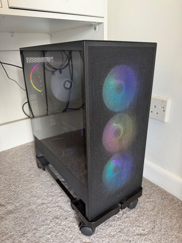 Custom built Gaming PC - Great Spec (5070Ti, 48GB RAM, Gen5 SSD)