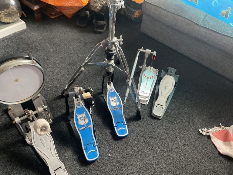 Drum hardware 