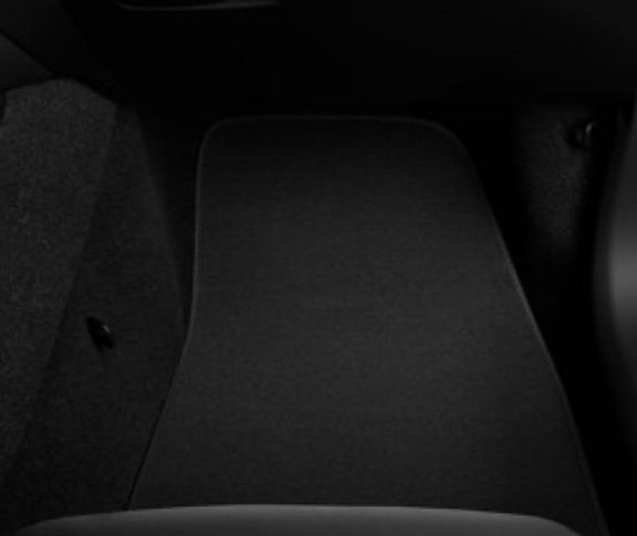 Genuine Volvo XC 40 Tailored Carpet Mats. 