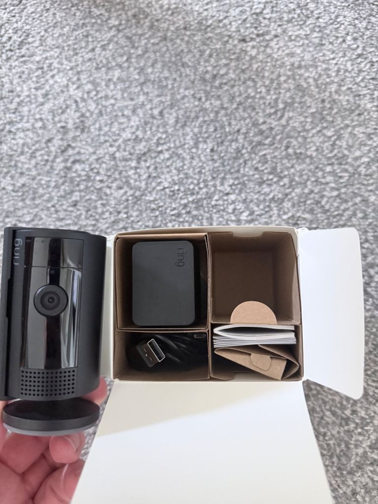 Ring Indoor Cam (1080p HD Video) – New, Plug-in