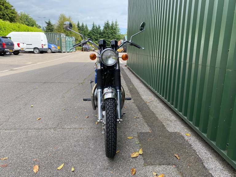 Kawasaki W1 650cc Twin Carb 1970 Blue Fully Restored Ready to Use 