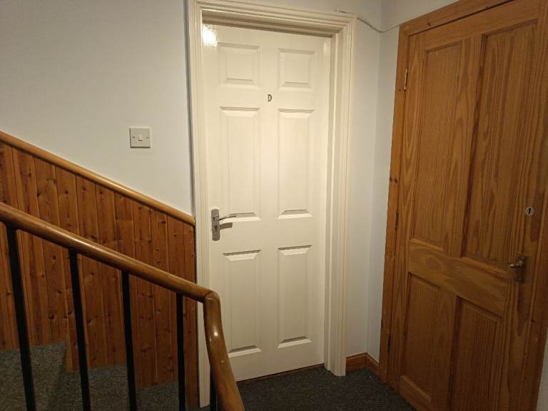 Bedsit Perth City Center 