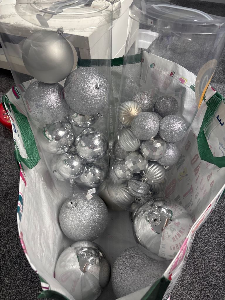 Christmas’s tree decorations silver baubles 