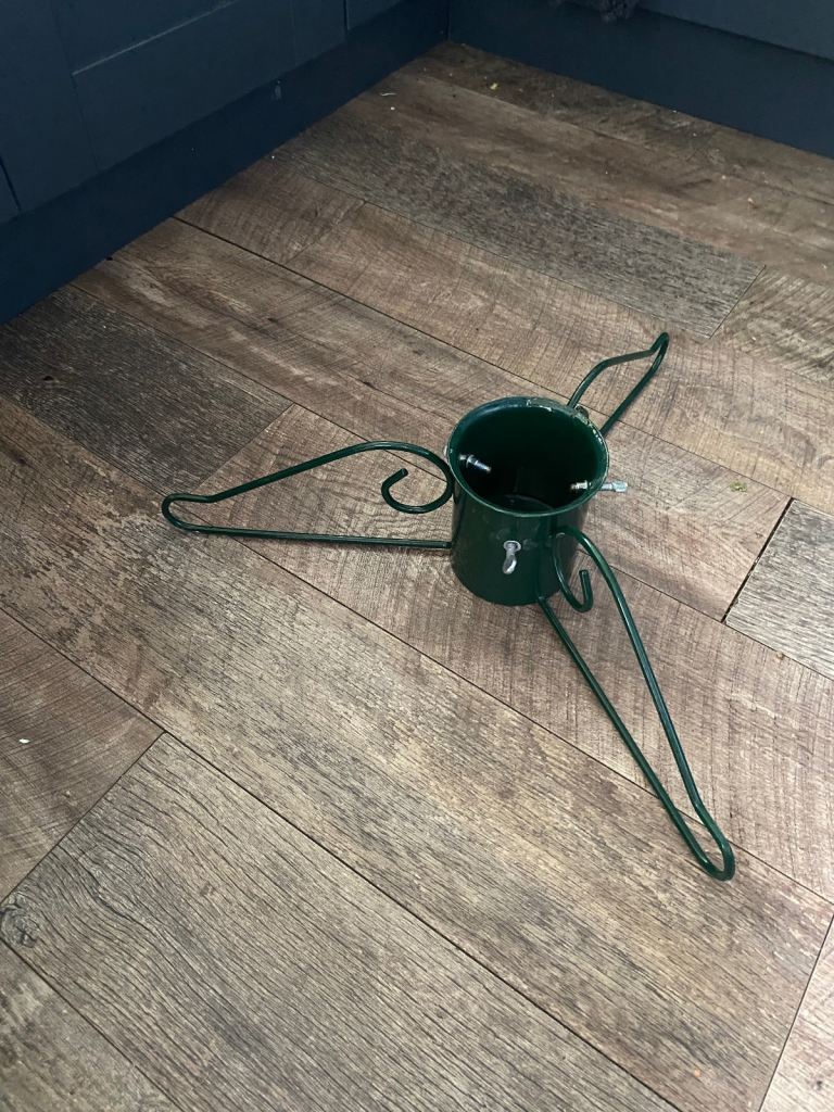 Christmas tree stand 