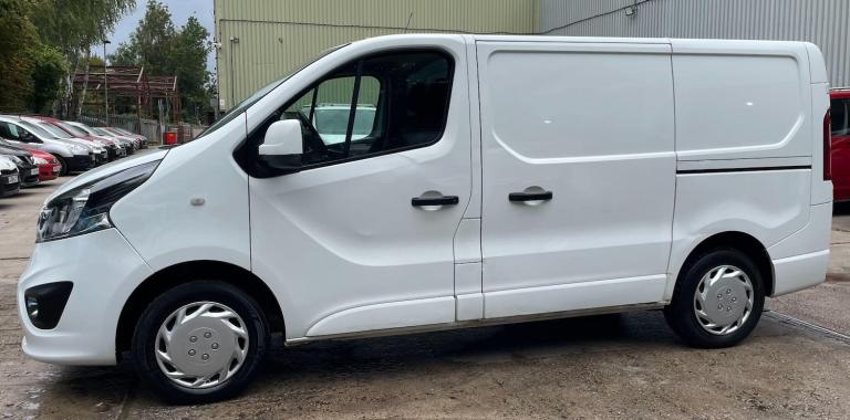 2018 Vauxhall Vivaro 1.6 CDTi 2900 Sportive L1 H1 Euro 6 5dr PANEL VAN Diesel Manual