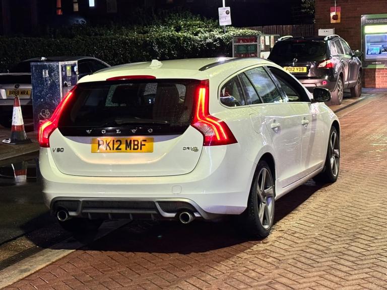 Volvo, V60, Estate, 2012, Manual, 1560 (cc), 5 doors