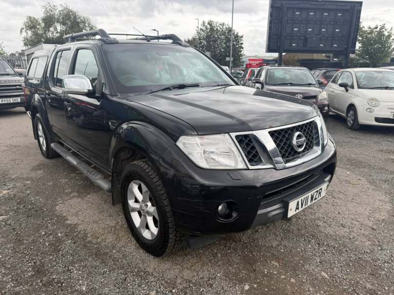 2011 (11) NISSAN NAVARA TEKNA D/C DCI 188 AUTO | Diesel | MOT 09/27 | TOWBAR