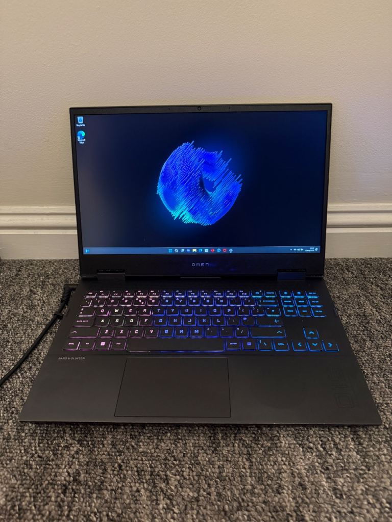 HP Omen 15 Gaming Laptop - Ryzen 7 5800H/32GB Ram/512GB+256GB SSD/RTX 3060/15" QHD 165Hz