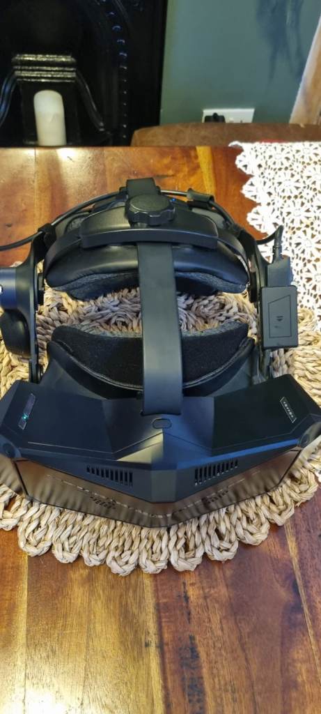 Pimax Crystal OG (Original) VR Headset - Eye Tracking - Spare Battery & Comfort Pack