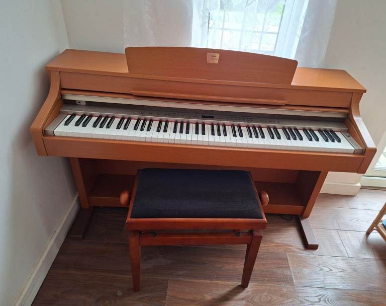 Yamaha Clavinova CLP-330 with Stool