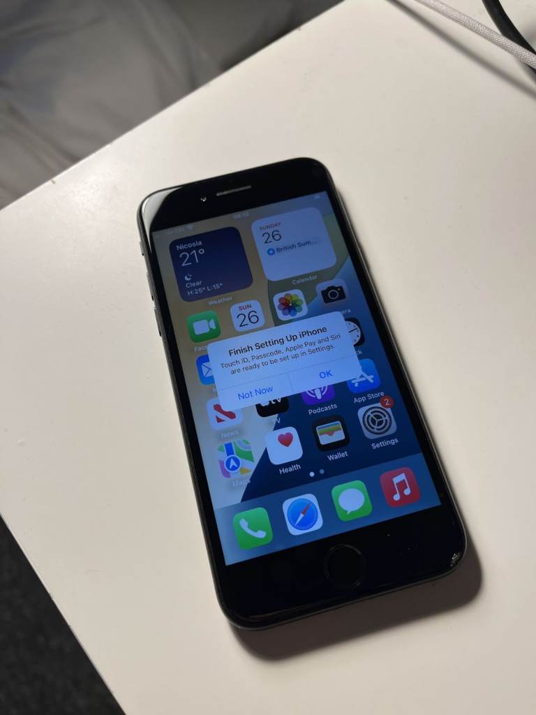 iPhone SE2 64GB (unlocked)