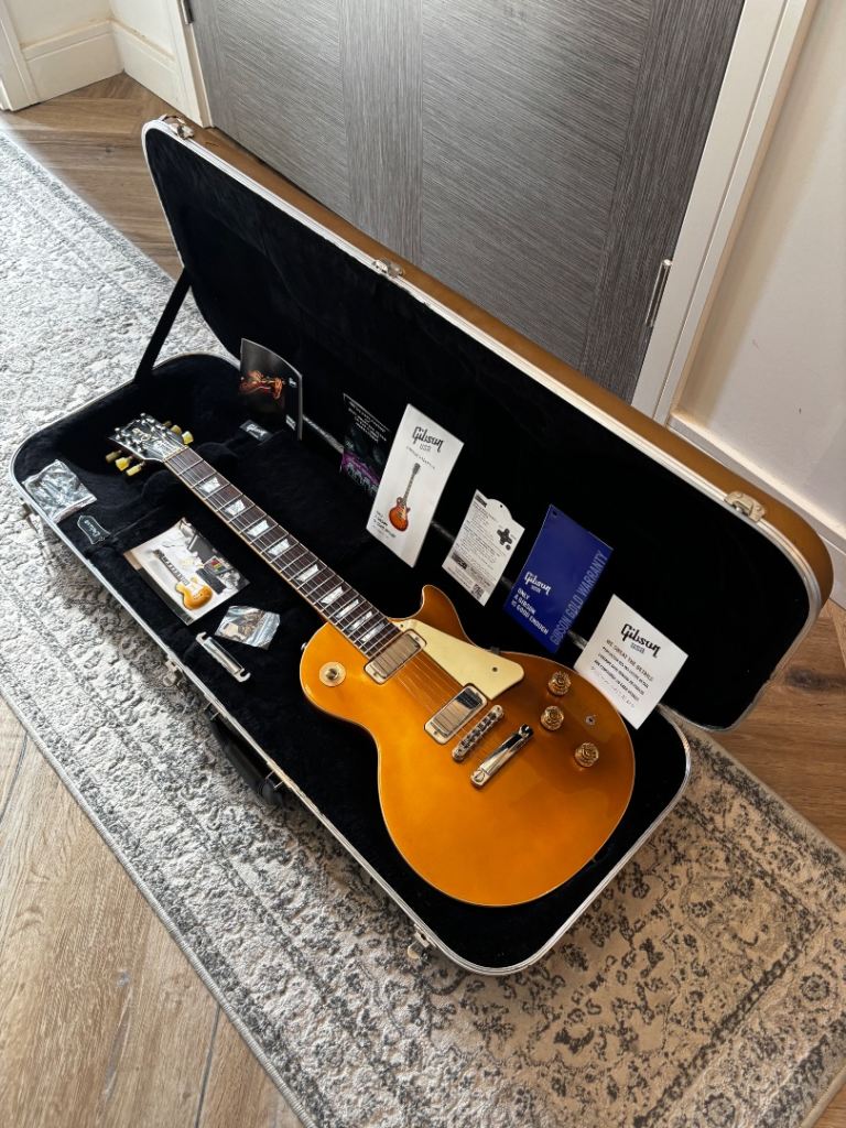 Trades - Gibson Les Paul Deluxe Gold Top 