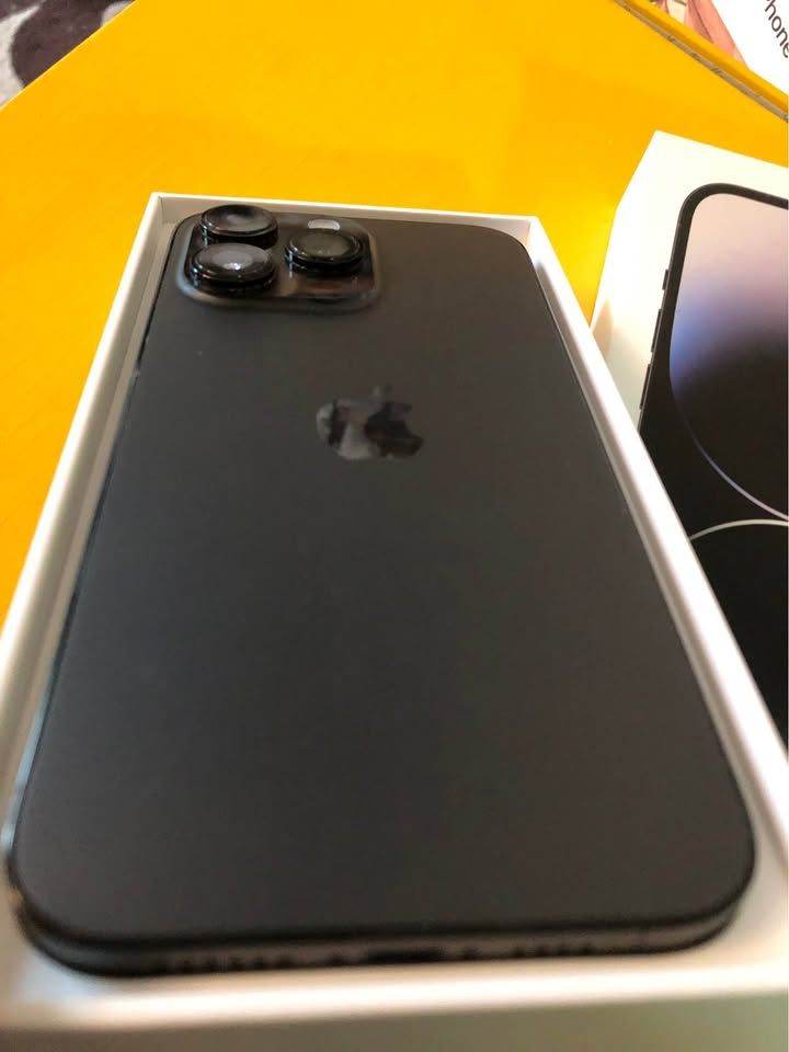 iPhone 14 ProMax 128gb immaculate condition £390