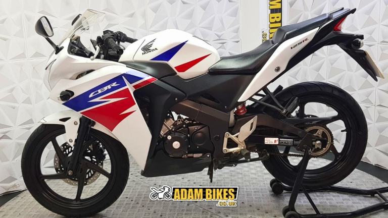 2013 Honda CBR 125 R | *WARRANTY PROVIDED* 