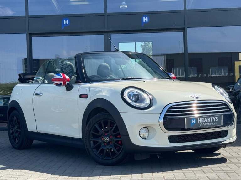 2016 MINI Convertible 1.5 Cooper Convertible 2dr Petrol Manual Euro 6 (s/s) (136 ps) 30K*SAT-NAV*...