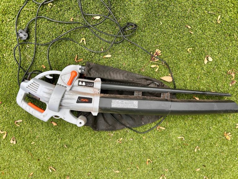 VonHaus Leaf Blower Vacuum – Good Working order