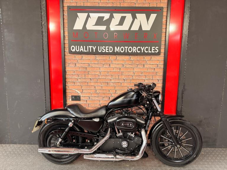 2011 Harley-Davidson XL 883 N IRON 11 SPORTSTER LOW MILAGE CLEAN EXAMPLE