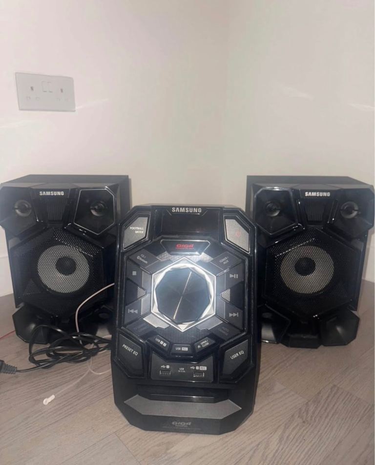 Samsung bluetooth speaker system with control panel and remote