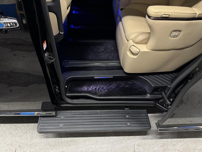  Toyota Alphard 2.5 HYBRID PETROL EXECUTIVE LOUNGE Petrol/Electric Hybrid Automatic