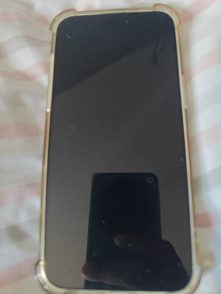 iPhone 15 Pro Max 256GB Black Titanium – Excellent Condition