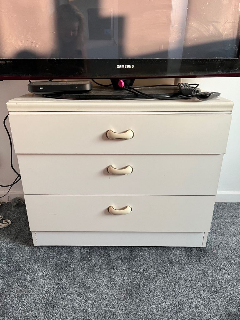 Cream Chest of 3 Drawers - Good Condition