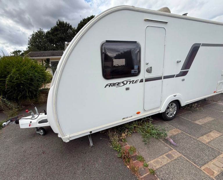 Swift freestyle Touring Caravan 4 berth 