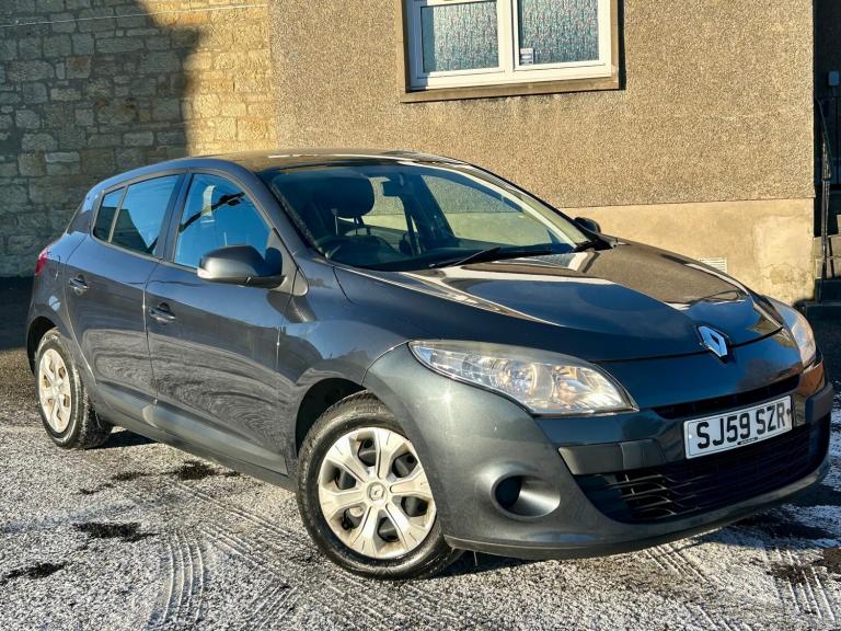 2009 Renault Megane 1.6 16V Expression 5dr HATCHBACK Petrol Manual