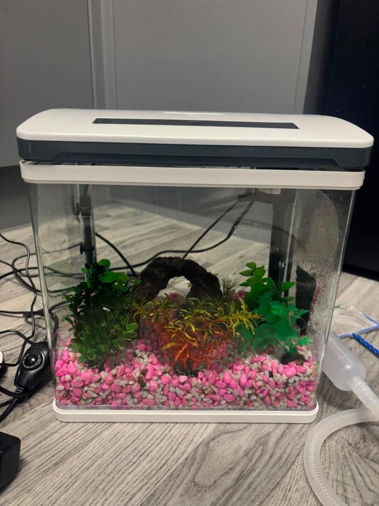 Fish tank/aquarium full set up